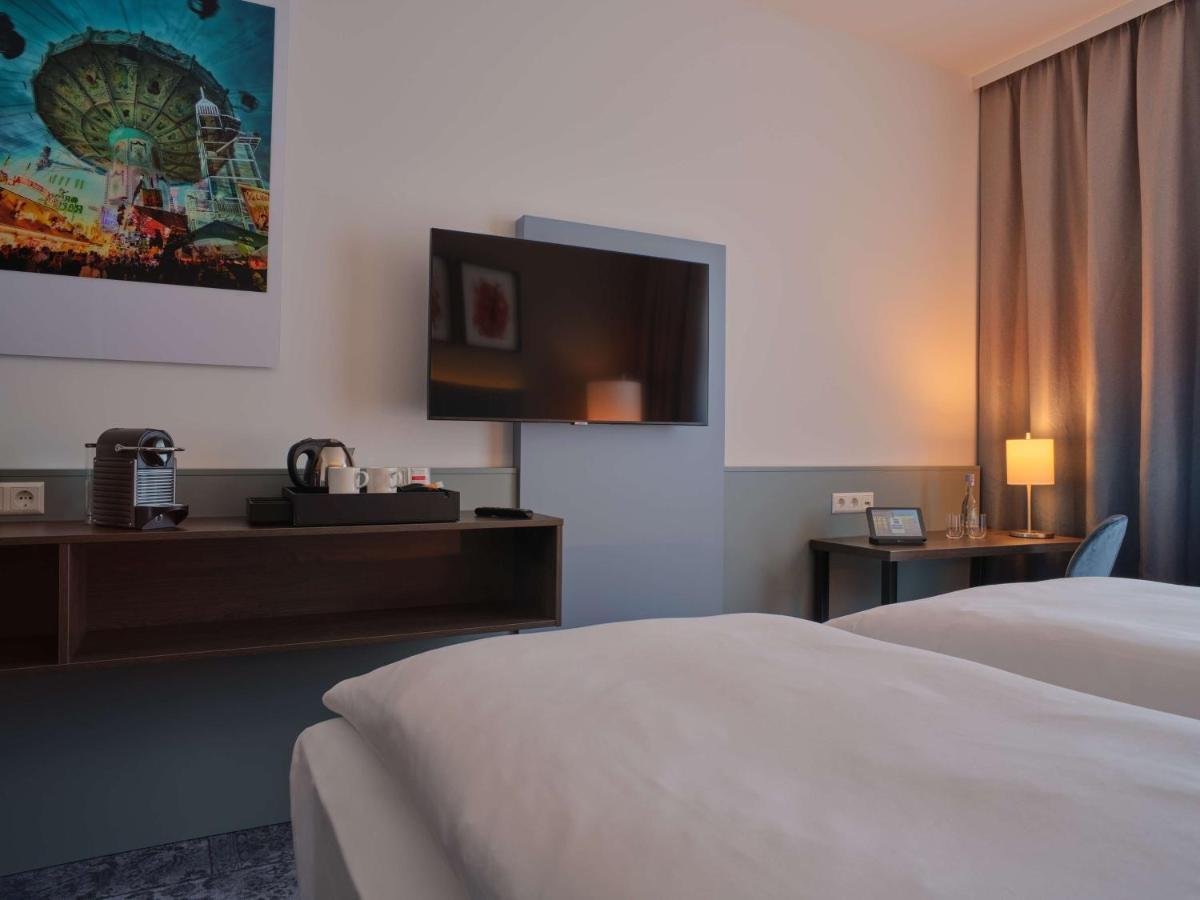 Dorint Parkhotel Frankfurt / Bad Vilbel Bagian luar foto