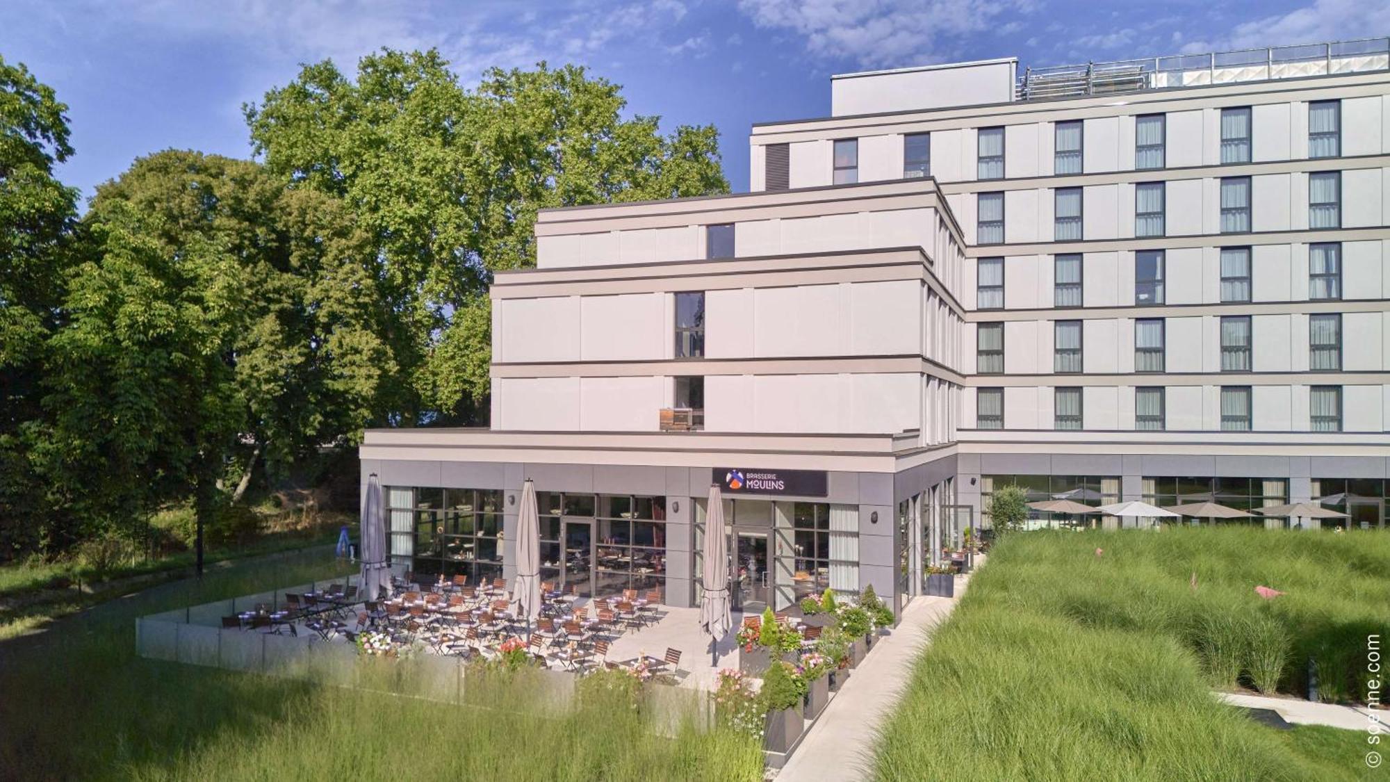 Dorint Parkhotel Frankfurt / Bad Vilbel Bagian luar foto