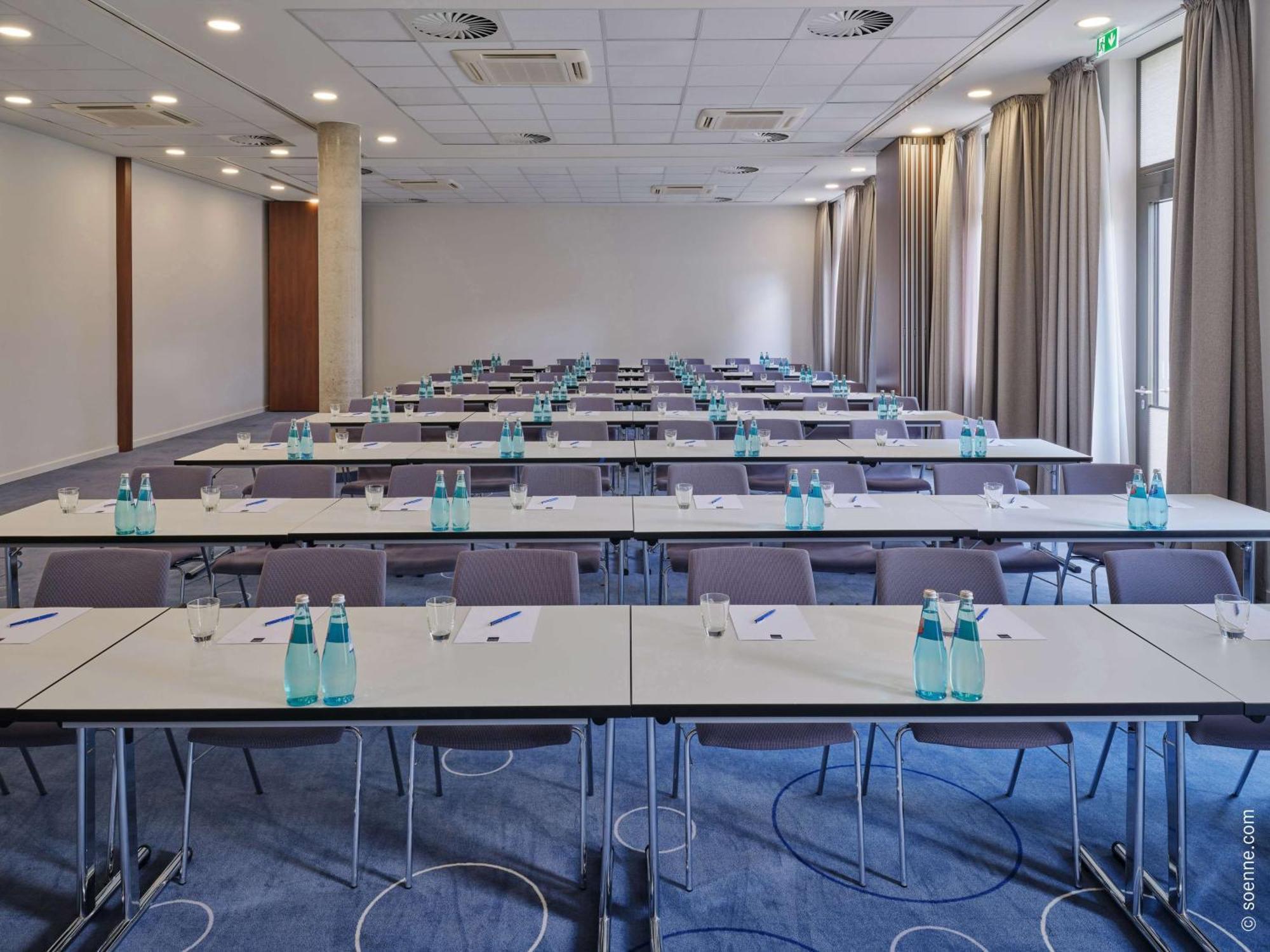 Dorint Parkhotel Frankfurt / Bad Vilbel Bagian luar foto